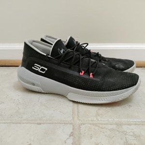 Size 13 - Men's Under Armour SC 3Zer0 III Black/Mod Grey Steph Curry B